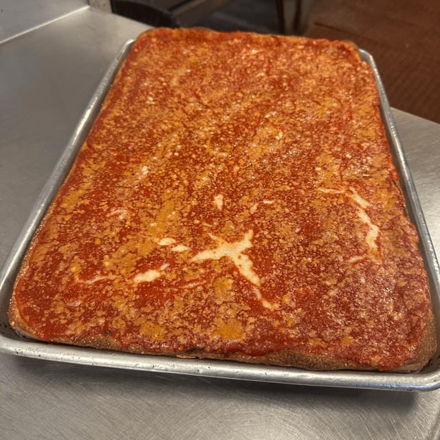 Red Sicilian Pie (10 Slices).